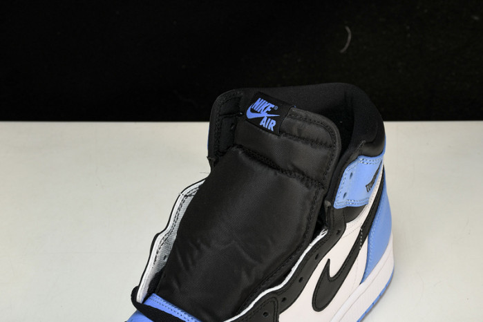 air jordan 1 high og “university blue”