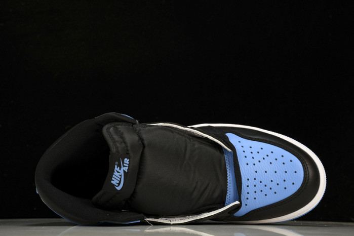 air jordan 1 high og “university blue”
