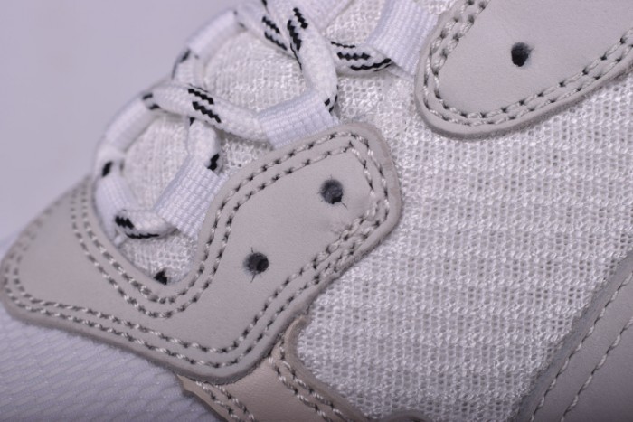 balen 17fw triple s“cream” 490671-w06f1-9000