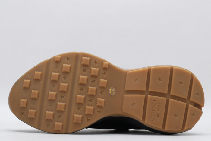 G*u*i sneaker g1000053