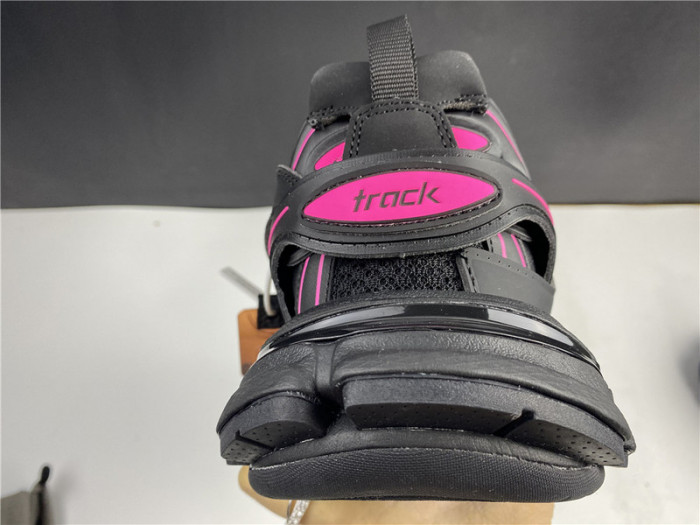 balen track sneaker pink and black 542023 w2la1 2046