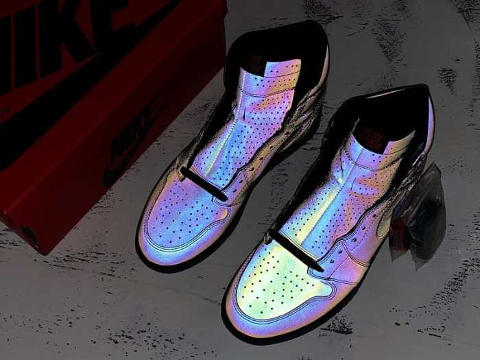 air jordan 1 retro high zoom fearless bv0006-900