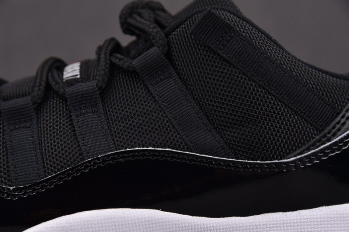 Jordan 11 Retro Low Bred Men
