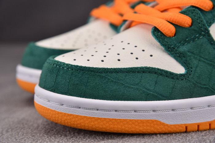 nike sb dunk low legion pine kumquat