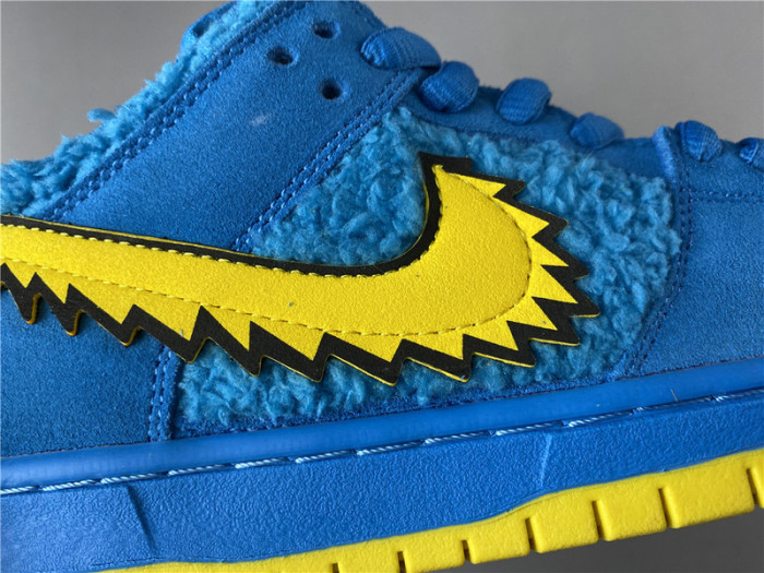 nike sb dunk low grateful dead "blue bear" cj5378-400