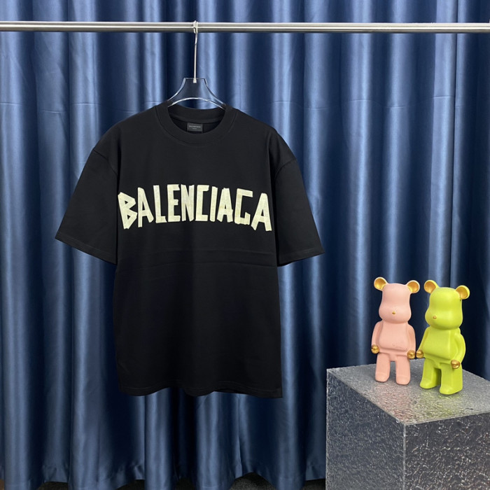 Ba*len*cia*ga t-shirts