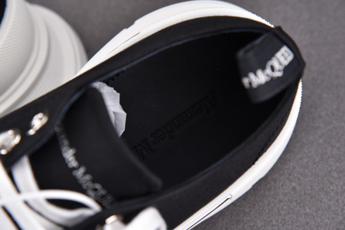 alexander mcqueen tread slick lace up boot black white