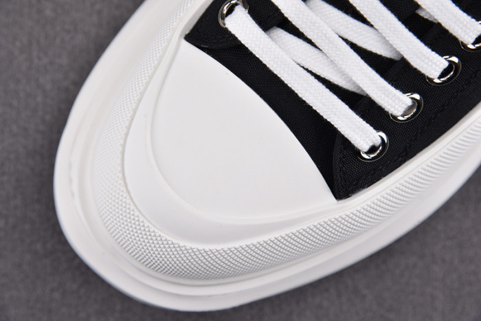 alexander mcqueen tread slick lace up boot black white