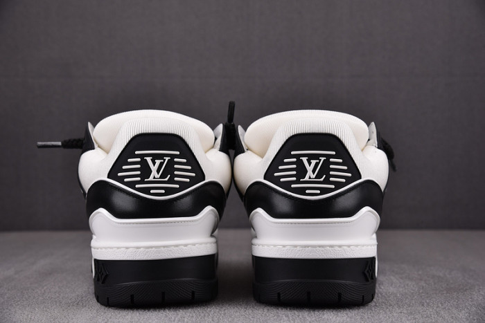 l&v trainer maxi black