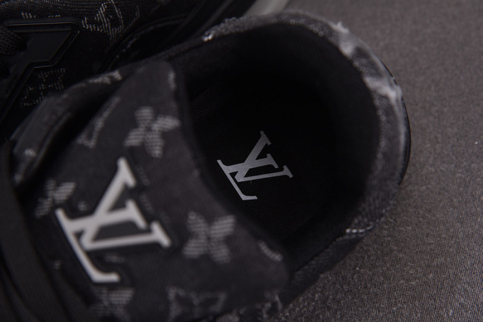 lou1s vu1tton sneakers