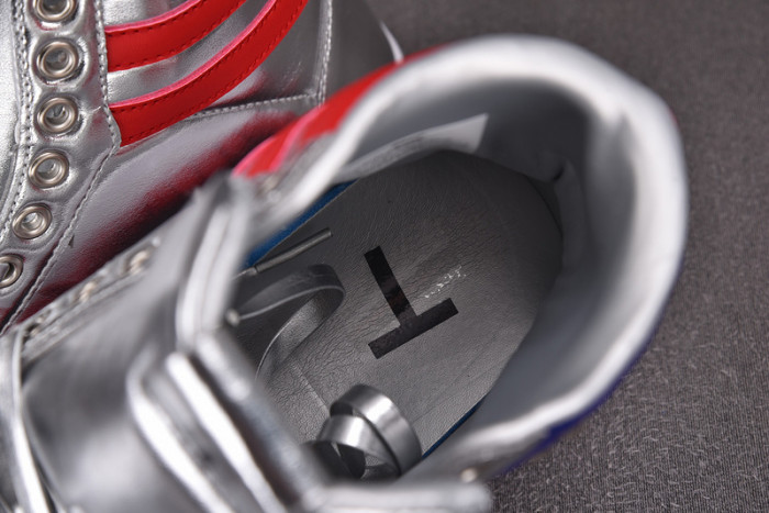 Trump NEVER SURRENDER HIGH-TOP SNEAKER