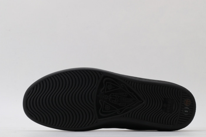 G*u*i sneaker g1000040