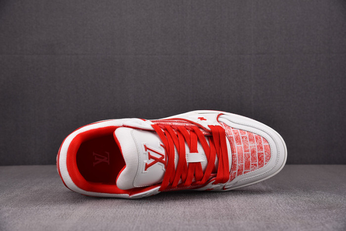 l&v trainer white and red