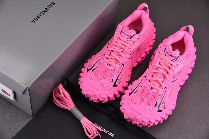 Ba*len*cia*ga defender pink