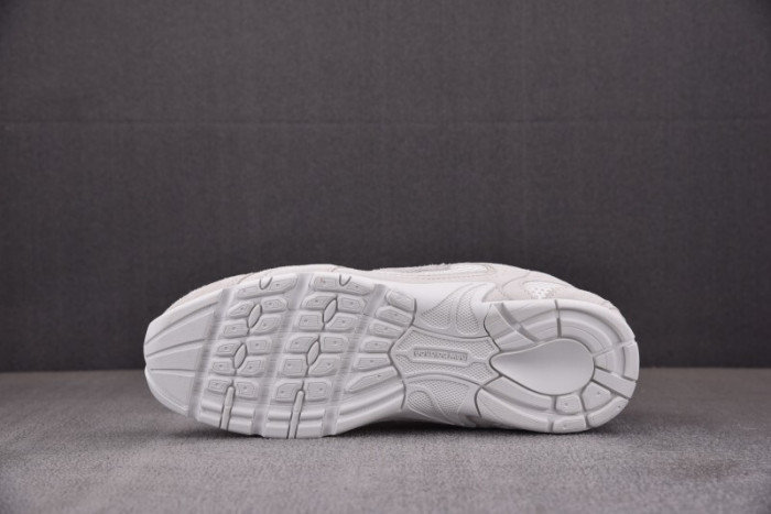 New Balance x MIU MIU NM1000001