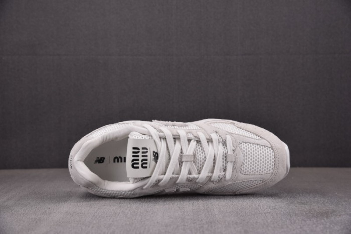 New Balance x MIU MIU NM1000001