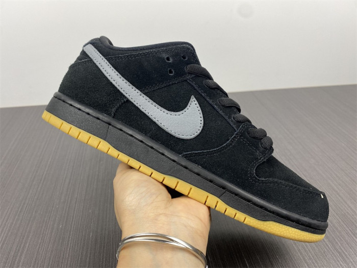 nike sb dunk low fog bq6817-010