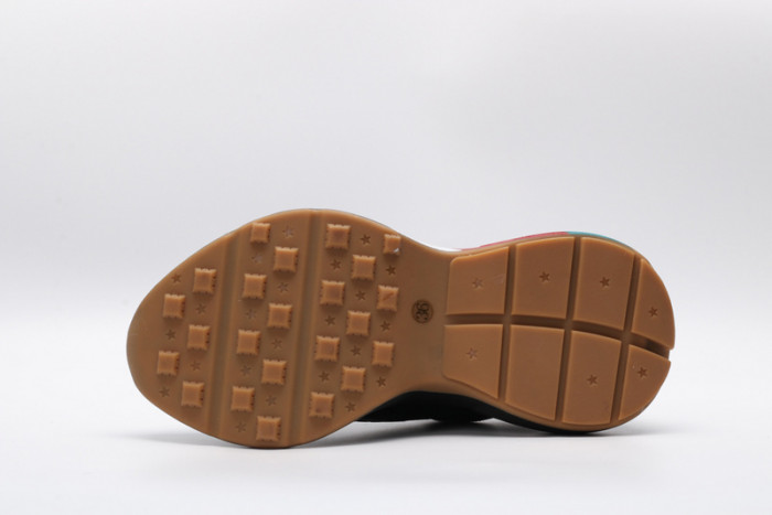 G*u*i sneaker g1000070