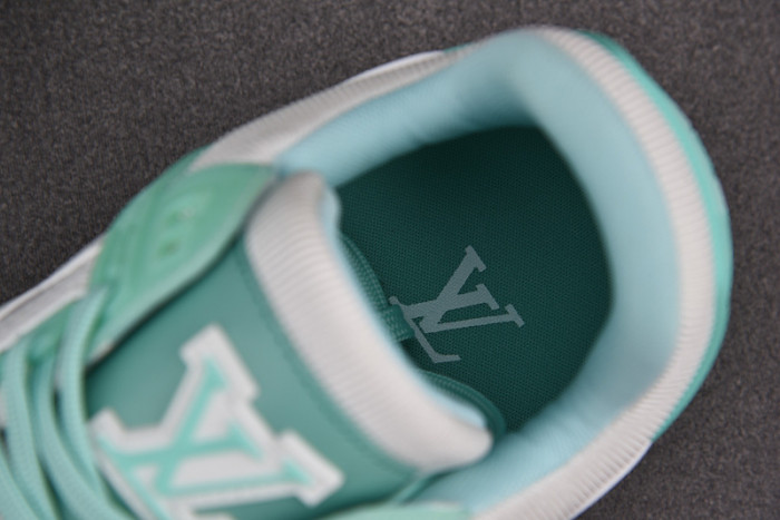 lou1s vu1tton sneakers