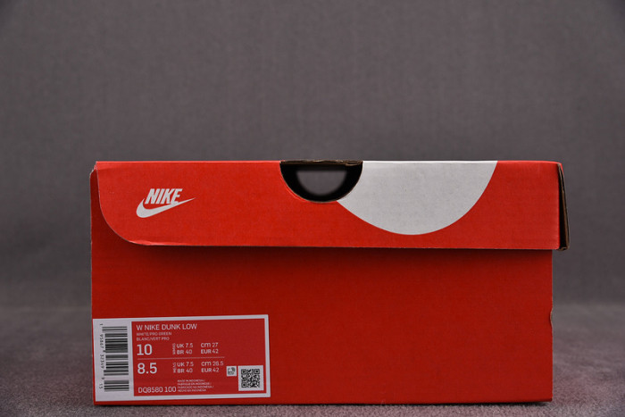 nike dunk low “vintage green” dq8580-100