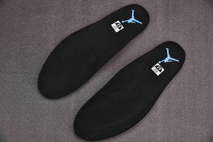 air jordan 4 retro university blue ct8527-400