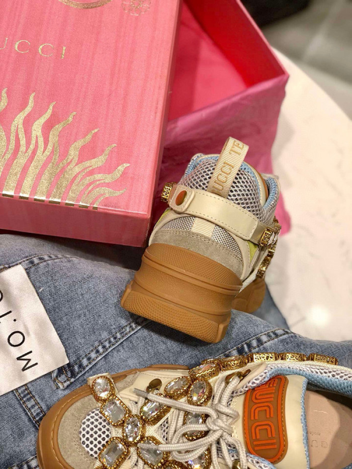 G*u*i1 flashtrek sneaker