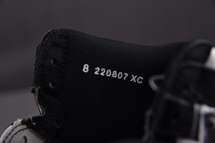 jordan 1 retro high 85 black white