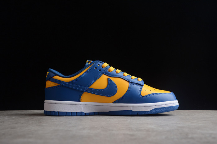 nike dunk low ucla