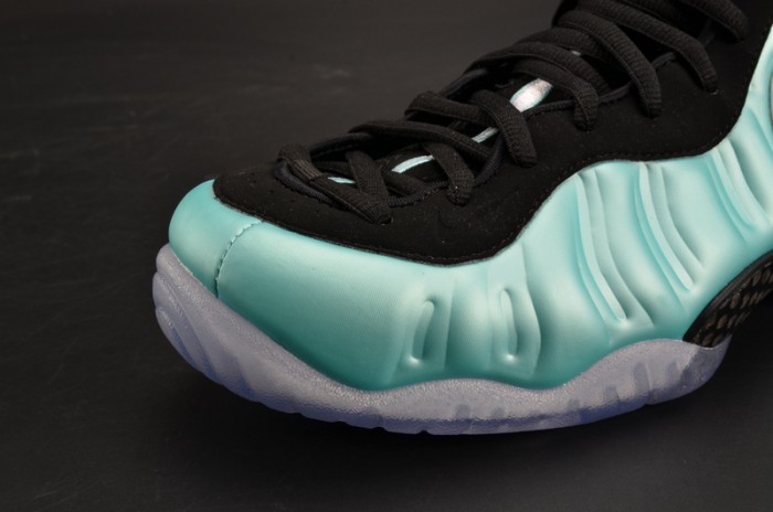 nike air foamposite pro “island green” metallic platinum mens 624041-303