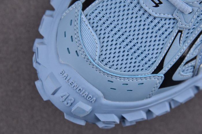 Ba*len*cia*ga defender blue