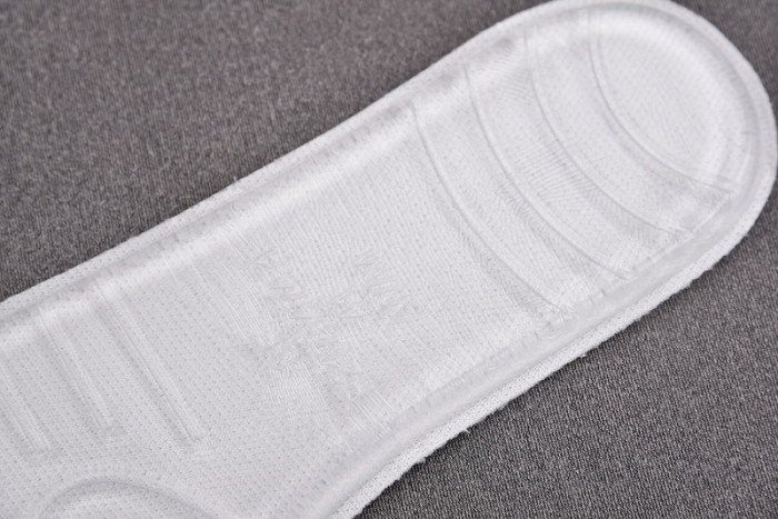 balen track graffiti black