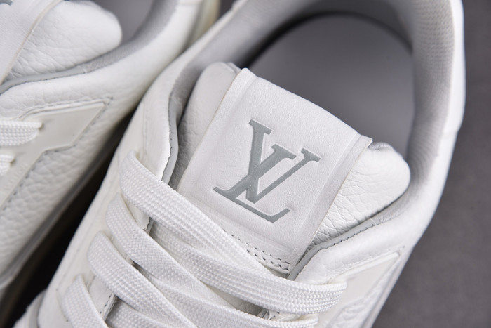 lou1s vu1tton sneakers