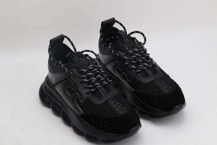 versa chain reaction sneakers