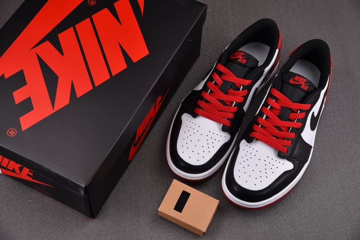 air jordan 1 low og "black toe"