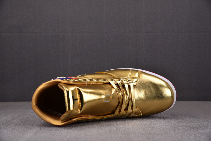 Trump NEVER SURRENDER HIGH-TOP SNEAKER