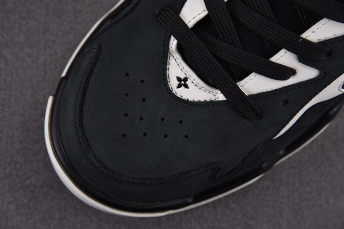 lou1s V*t*n trainer top