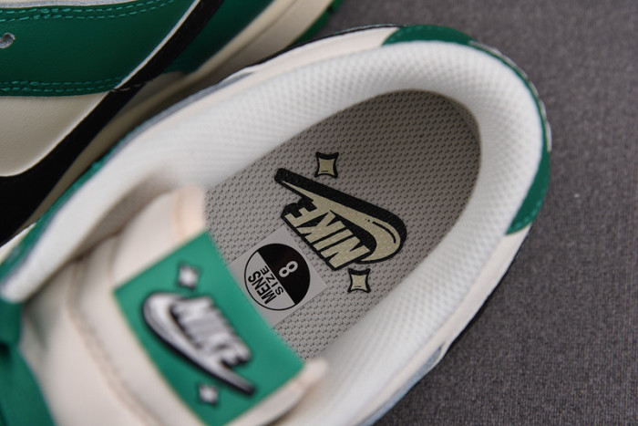 nike dunk low se lottery malachite